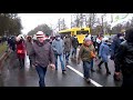 В колонне демонстрантов в Минске идут спортсмены с растяжкой - 22.11.2020