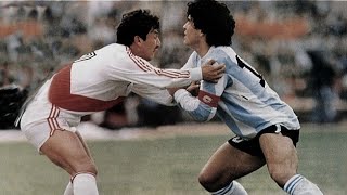 Maradona man marked by Reyna ( World Cup qualifiers 1986 )