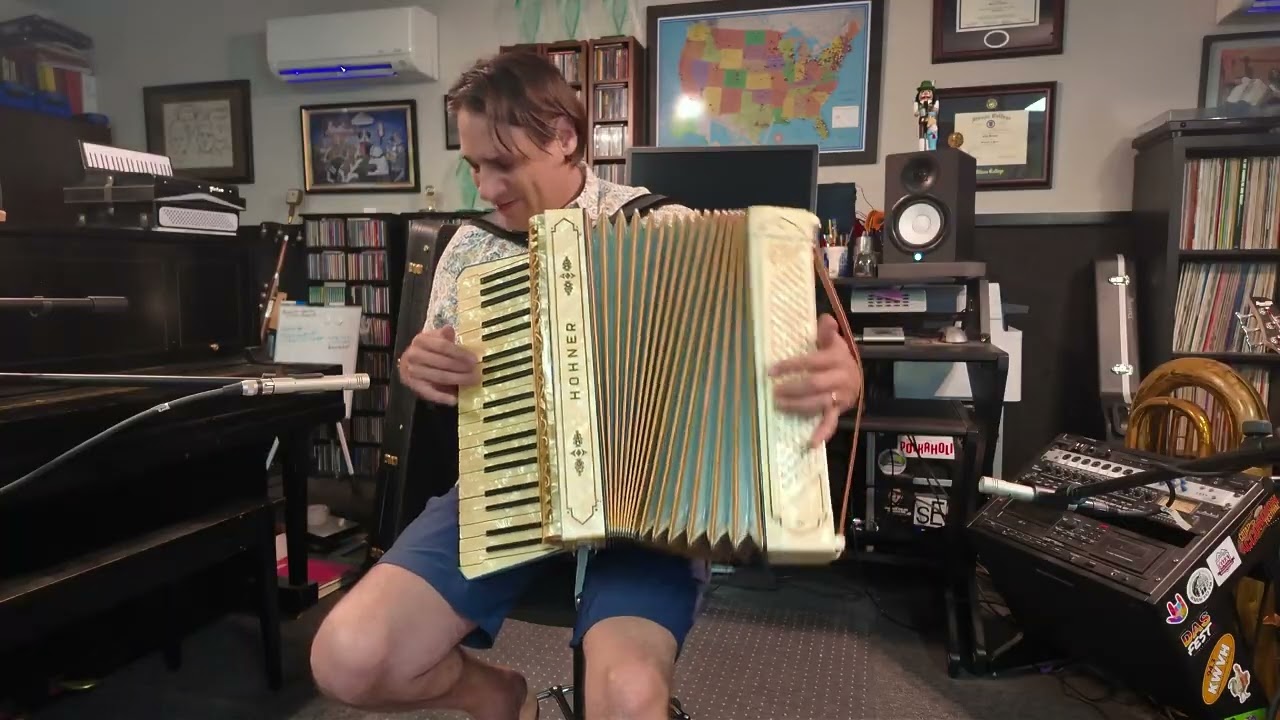 Fraulein on a Vintage Hohner Piano Accordion - Alex Meixner