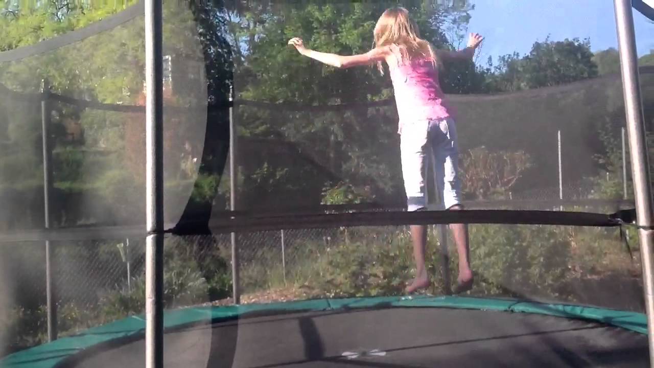 Anna jumping - YouTube