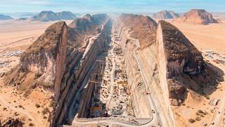 UAE Is Building a Port in the Desert to Move Shipping Containers With No Sea