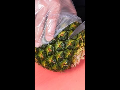 Как красиво почистить ананас