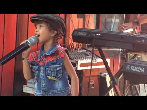 Aura - Biduan Cilik Samarinda (Sambalado - Dipopulerkan oleh Ayu Ting Ting) | Samarinda - KALTIM Aura - Biduan Cilik Samarinda (Sambalado - Dipopulerkan oleh Ayu Ting Ting) | Samarinda - KALTIM