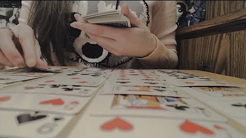 [ASMR] Binaural Sounds of Handling Playing Cards (Sorting, Tapping, Shuffling) (No Talking)