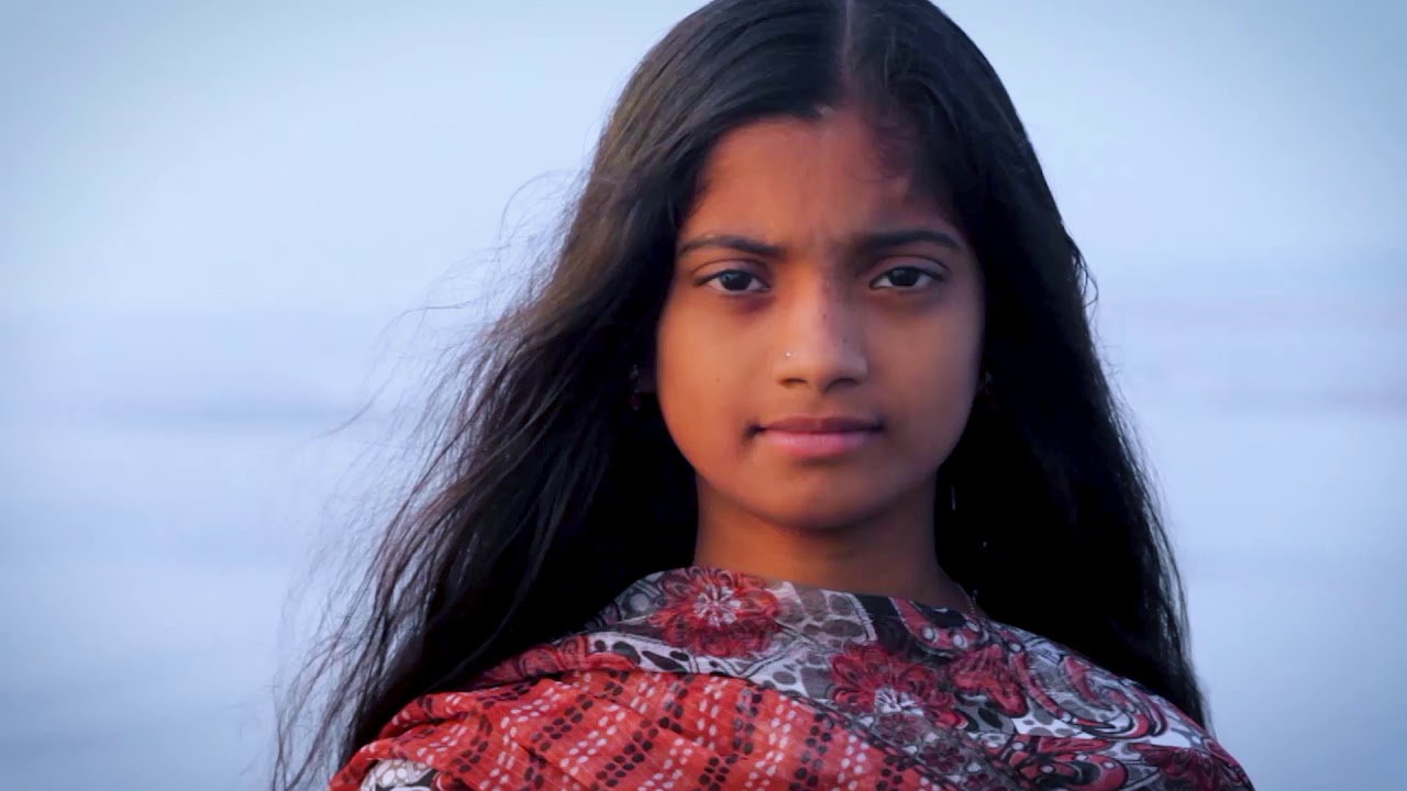 1000 NIÑAS - YouTube