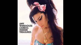 Amy Winehouse - Half time