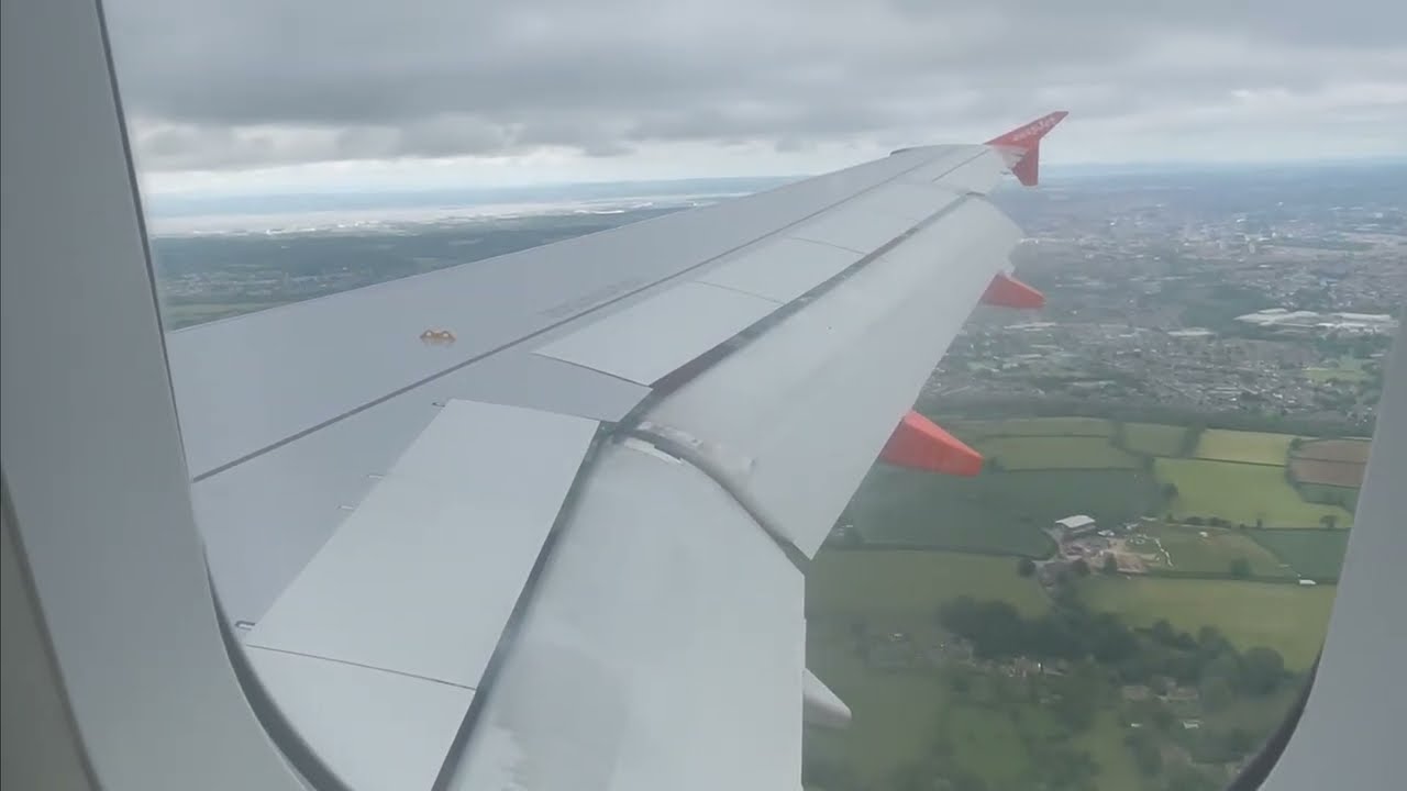 EasyJet Airbus Landing into Bristol Airport with Pilot Commentary  