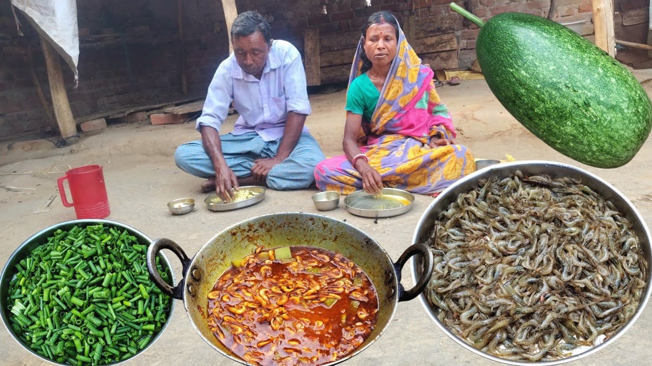 River SHRIMP curry with Bottle Gourd cooking and eating||Fried onion leaves for tribal parents