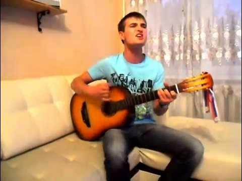 Песни хриплым голосом мужчины. Парень поет хриплым голосом. Русский парень поет хриплым голосом. Казахский парень поёт очень классно с гитарой и стал популярным.. Песни с хриплым голосом под гитару.