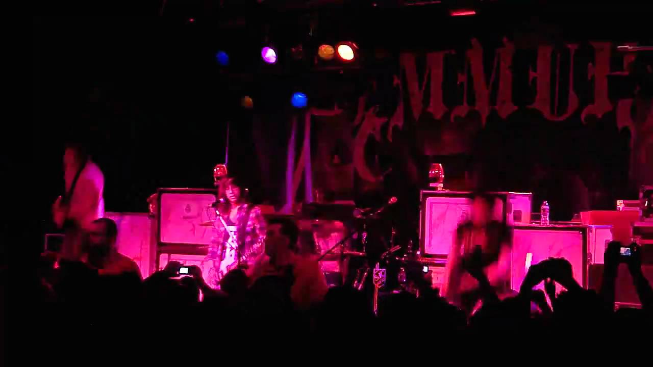 Pierce The Veil - The Sky Under The Sea (LIVE HD)