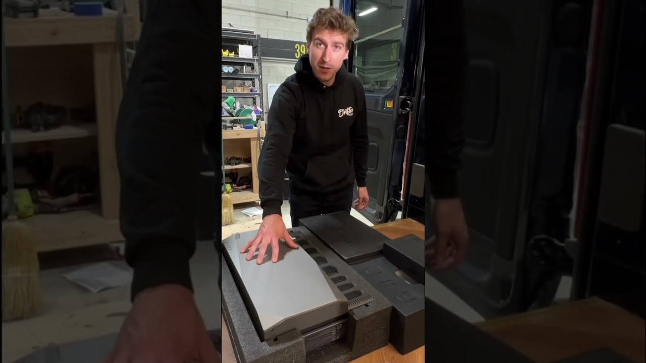 🎥 EcoFlow Power Kit Install 🔥 #vanbuild #vanconversion #vanlife #campervan #fordtransit #ecoflow — Video review, click xem trên YouTube