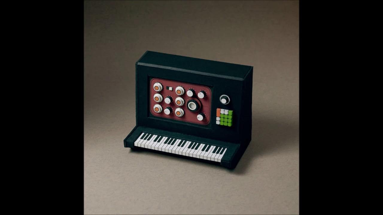 Хаски mekhman. Картонный синтезатор. Копия пиратская песня mekhman. Ретро гаджеты. Копия копия музыка.