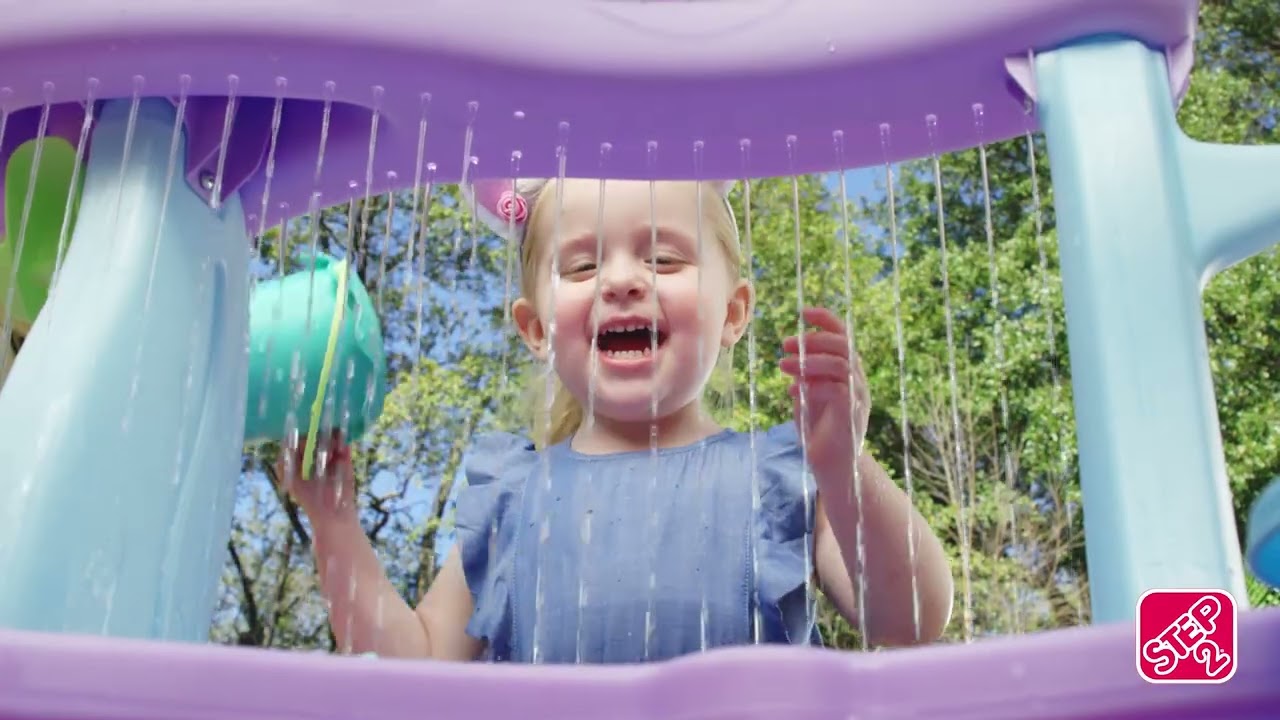 Watch: Rain Showers and Unicorns Water Table video