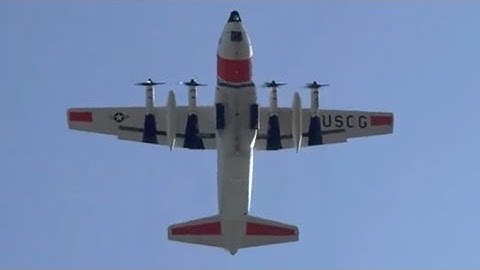 [4K] Coast Guard C-130 Crazy Low Pass