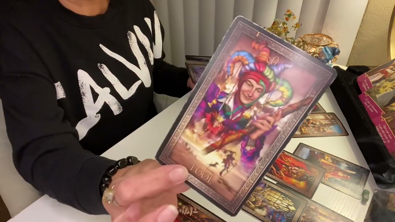 GEMINI ♊️ WHO’S APPROACHING YOU IN LOVE? VENUS MAKING MAGIC IN LOVE & VALUES 🎄⛄️🎁 DECEMBER 2022