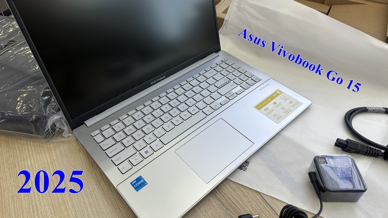 New Laptop Asus VivoBook 15 X505BA 8GB Intel Core i3 SSD 256GB