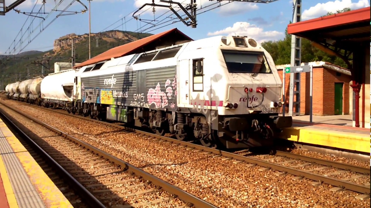 Locomotoras Renfe 333 por La Robla (León)_23.