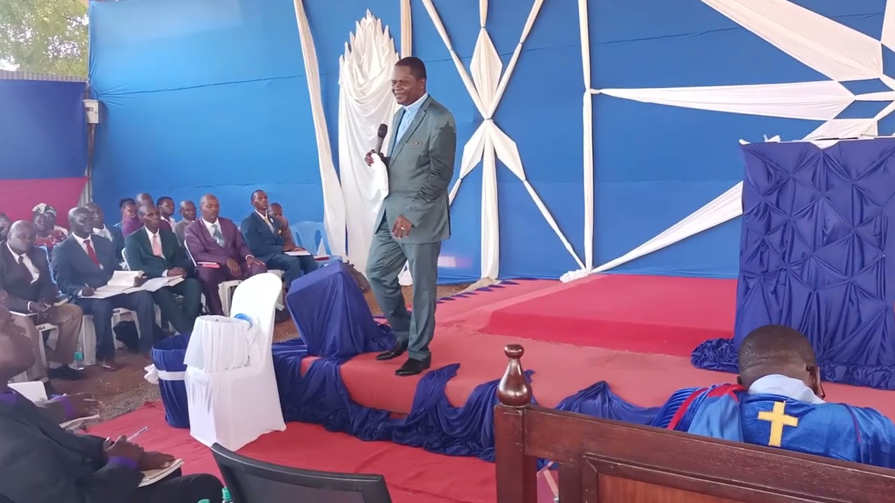 Marriage destroyed by friendship