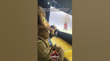 Thumbnail of Jop de fuerza regida Cantando en París