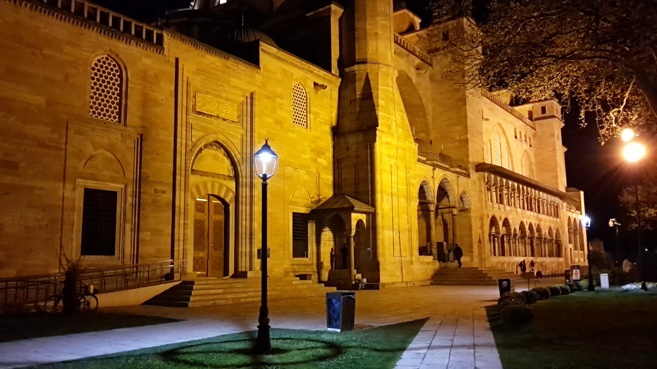 Süleymaniye Camii 19.04.2018 yatsı ezanı okuyan; Emrullah SELE