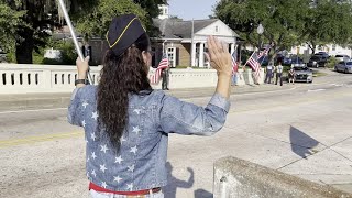 Veterans, community members line Conway bridge with flags to honor lives lost on 9/11