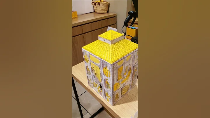 L’Occitane Luxury Advent Calendar 2025