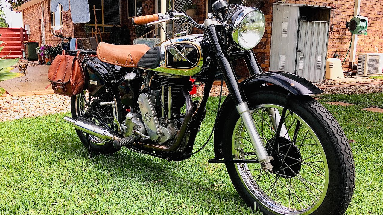 1941 Matchless G3L ride, Sunday morning on a classic british motorcycle