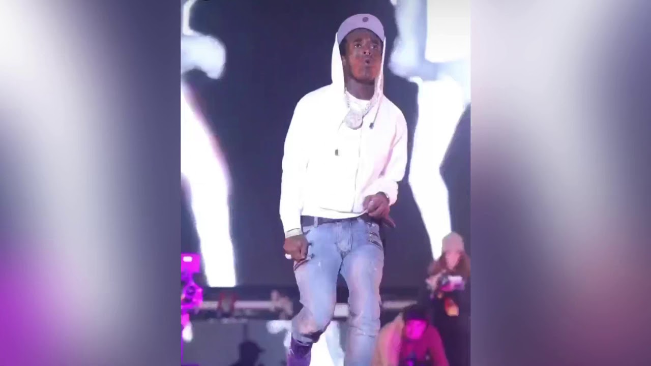 (FULL HD) LIL UZI VERT PERFORMED THE FUTSAL SHUFFLE AT VERIZON STAGE ROLLING LOUD LA 2019