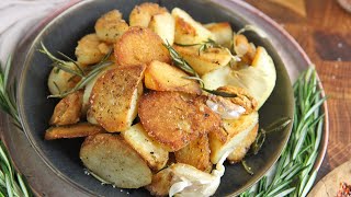 The Best Crispy Roasted Potatoes (Rosemary & Garlic)