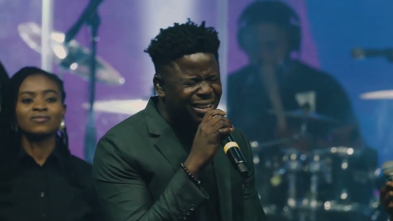 Folabi Nuel - Seamless (Words in My Heart) feat. Ese Chekwa auf YouTube ansehen Folabi Nuel - Seamless (Words in My Heart) feat. Ese Chekwa auf YouTube ansehen