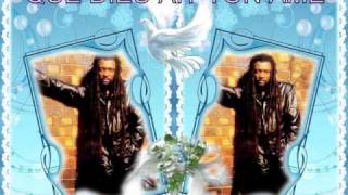 Watch Lucky Dube Hero video