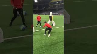 😱🥵 ULTIMATE 1v1 saving goalkeeper tutorial 🏆💯 #football #goalkeeper 😱#viral #shorts #shortsfeed