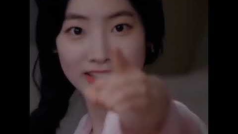 Dahyun has eagle eye to find camera 😂😂💖💖💖