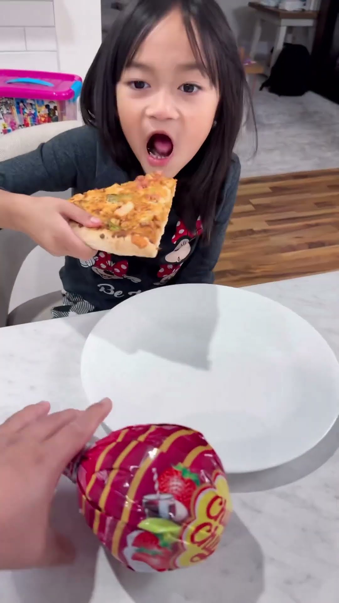 Pizza or chupa chups? ??