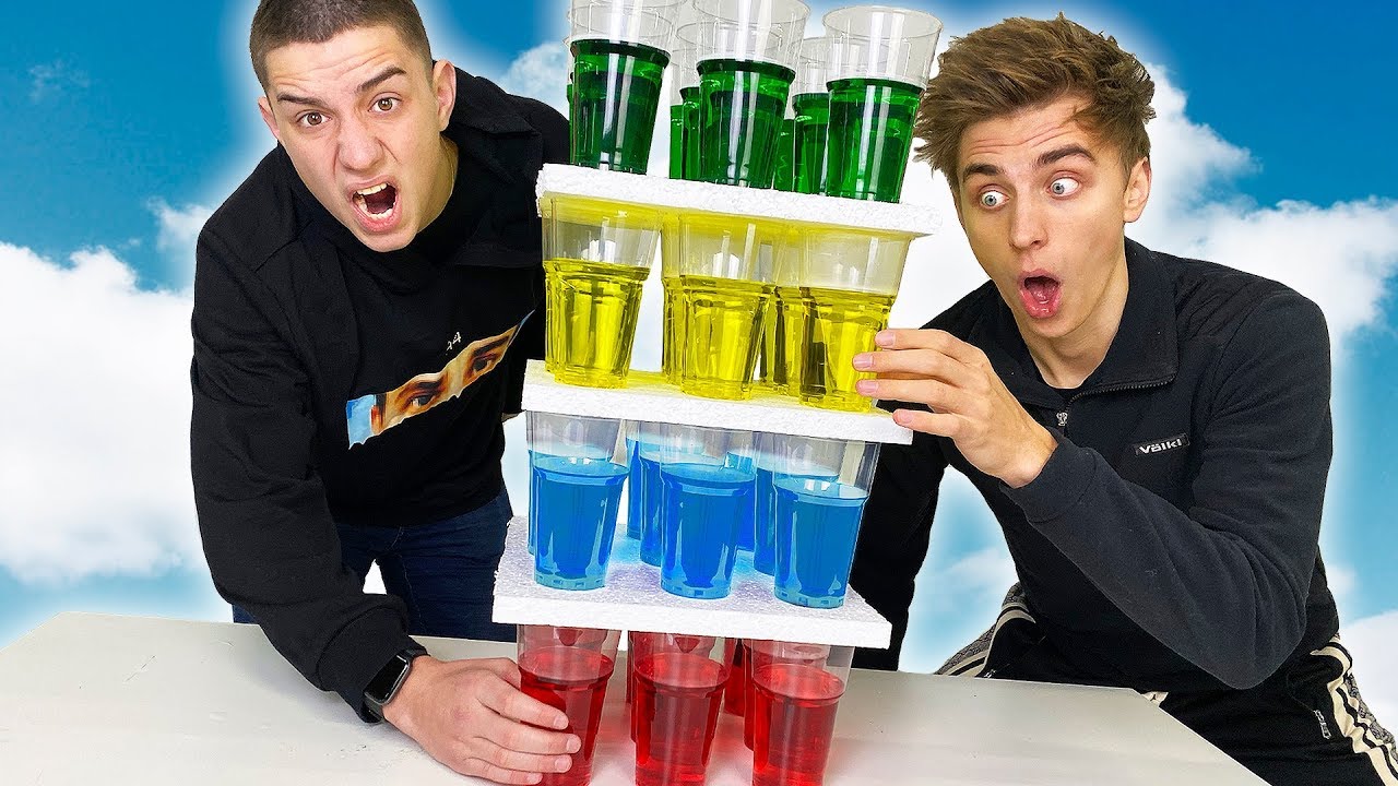 ПРОЙДИ ДЖЕНГУ ИЗ СТАКАНОВ, ЧТОБЫ ВЫЖИТЬ !