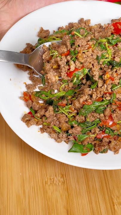 EASY Thai Basil Beef (Pad Kra Pao) Recipe🔥🔥🔥