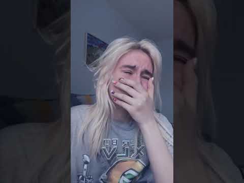 алёна шметерова плачет.