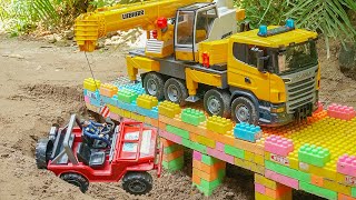 Crane Truck &amp; Fire Truck Rescue Dump Truck