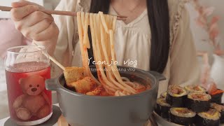 ENG)🍙냉털해서 김밥 만드는 집순이의 일상, 실패 없는 짜장라볶이 레시피, 김치우동, 새우토마토파스타, 감자피자, 돈가스샌드위치, 프렌치토스트, 상투과자, 베란다 텃밭