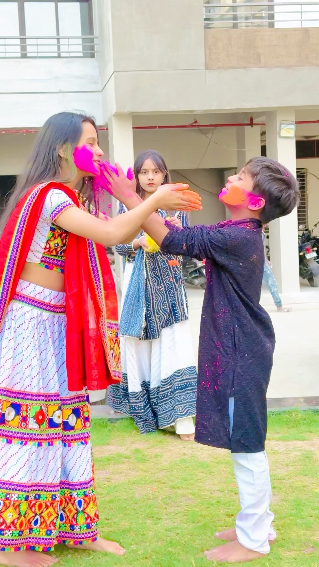 Happy Holi ?❤️#nandini091013 #holi #youtubeshorts #trending #viralvideo #youtube #shorts #video