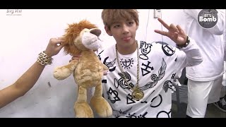 BTS (Eng. Sub) - Best of Bangtan Bomb - Edition 2013 - Pt.2/13
