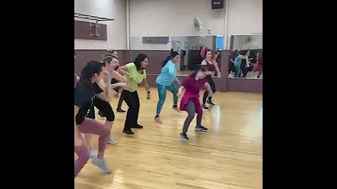 Baby shark zumba battle