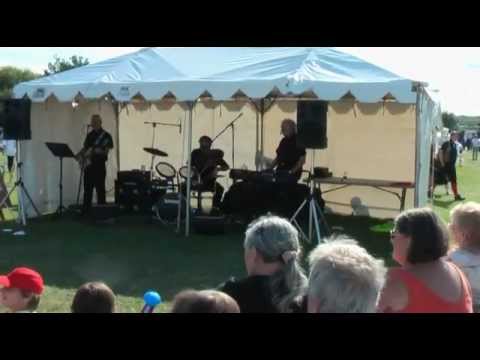 harmony-band-at-the-canal-festival-leighton-buzzard-2009