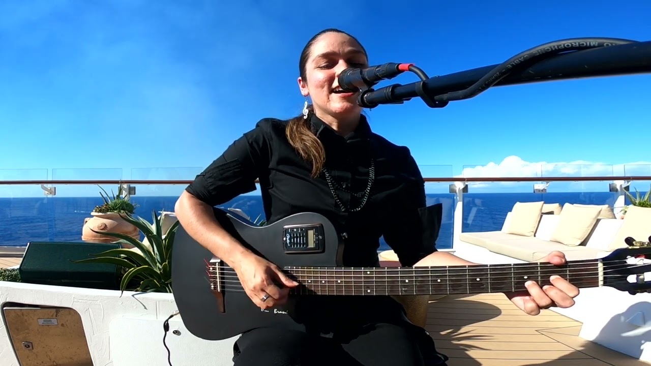 I WANNA HOLD YOUR HAND | ROBERTA AMARAL COVER | CELEBRITY BEYOND SHIP 2022