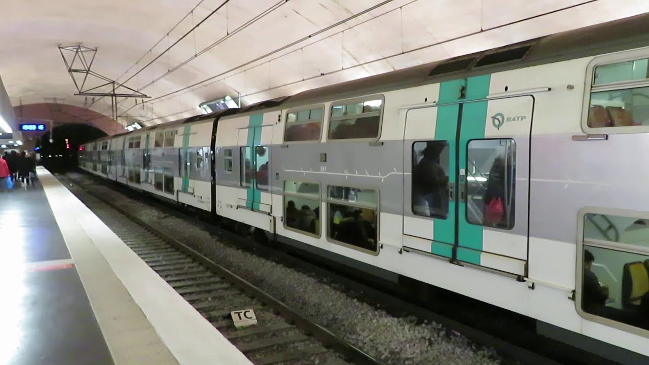 イル＝ド＝フランスRER A線MI09系 ナシオン駅到着 Île-de-France RER A MI 09 train - YouTube
