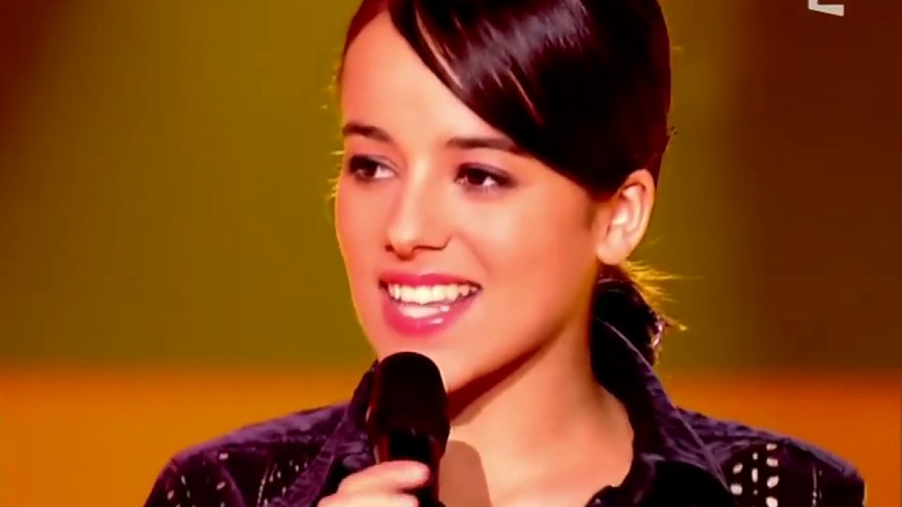 Alizee la isla bonita. Alizee. Alizee Бонита. Ализе la Isla Bonita. La Isla Bonita вокалистка.