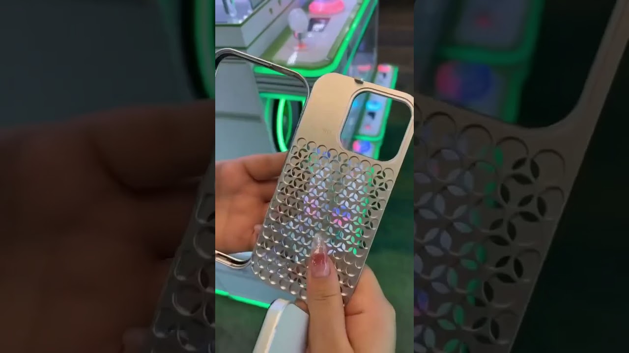 Aero Mesh Pro ® Metallic Hybrid Case   iPhone