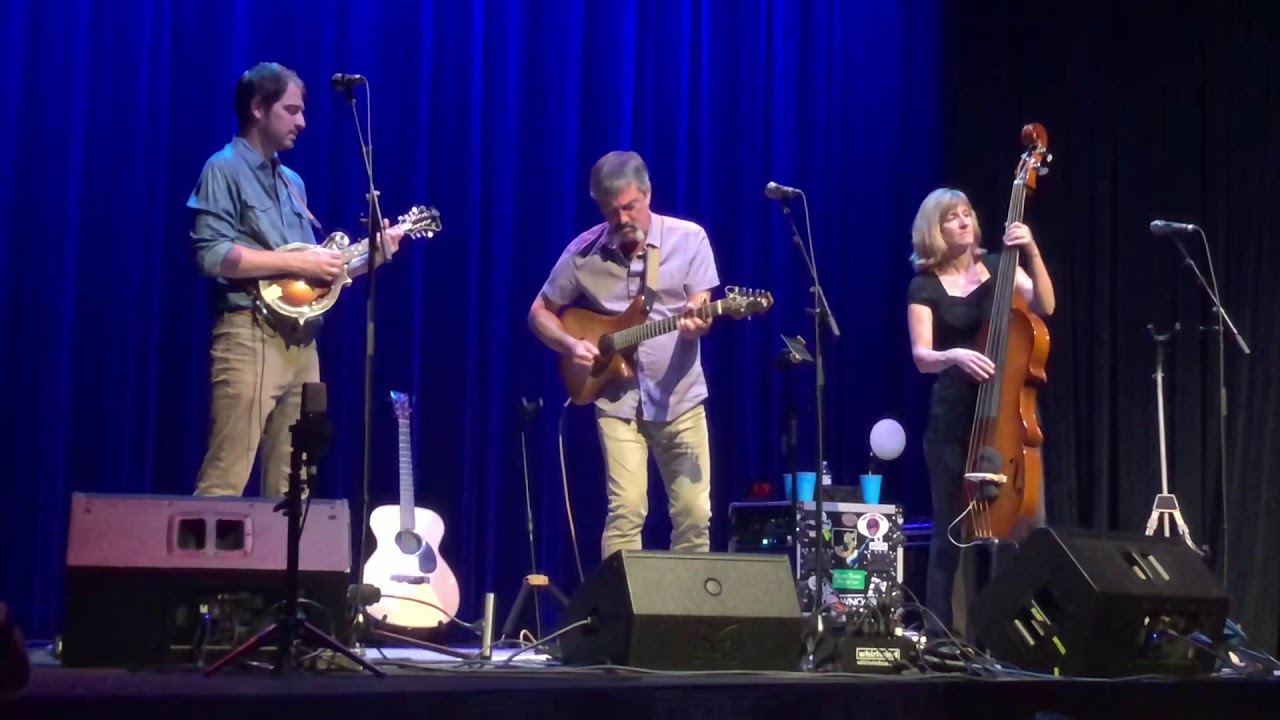 Guarda Lizard Lady, Larry Keel Experience su YouTube Guarda Lizard Lady, Larry Keel Experience su YouTube