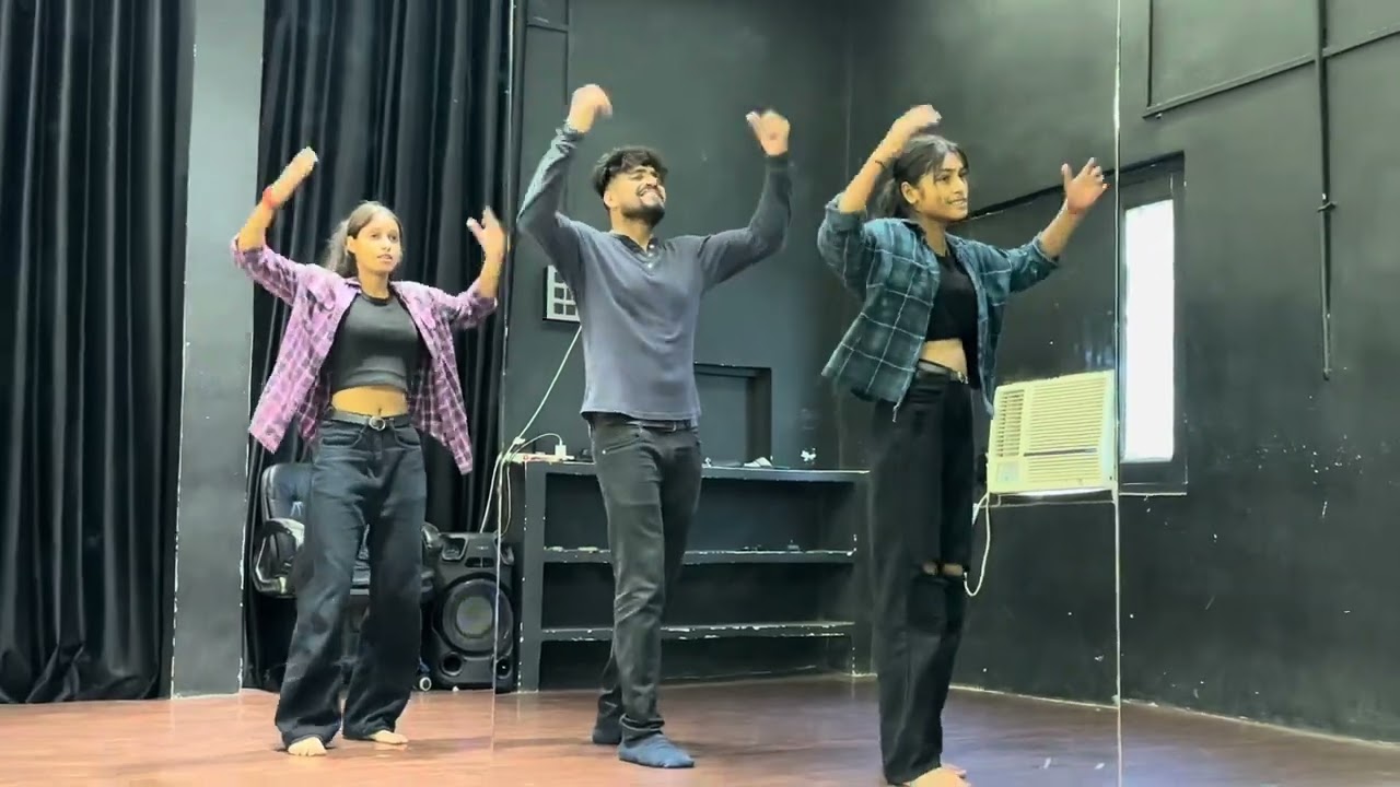 Mohabbat Se Bachiyon Jagdambe Viral Dance Video | Dance With My Cuties | Instagram Viral Song