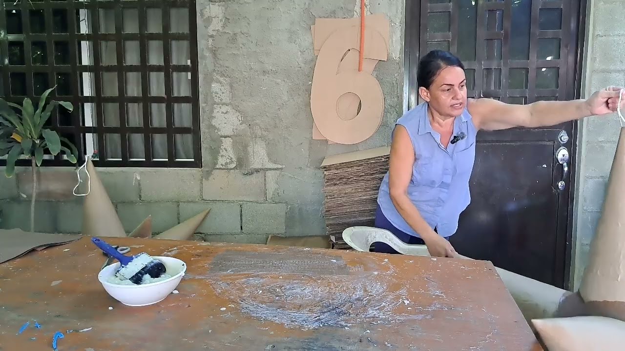 Como pegar los conos a la piñata  jumbo 